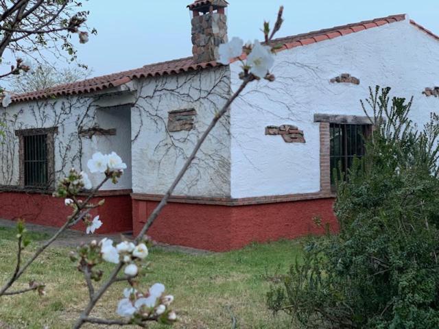 Hotel El Pueblo De Leo Badajoz Esterno foto