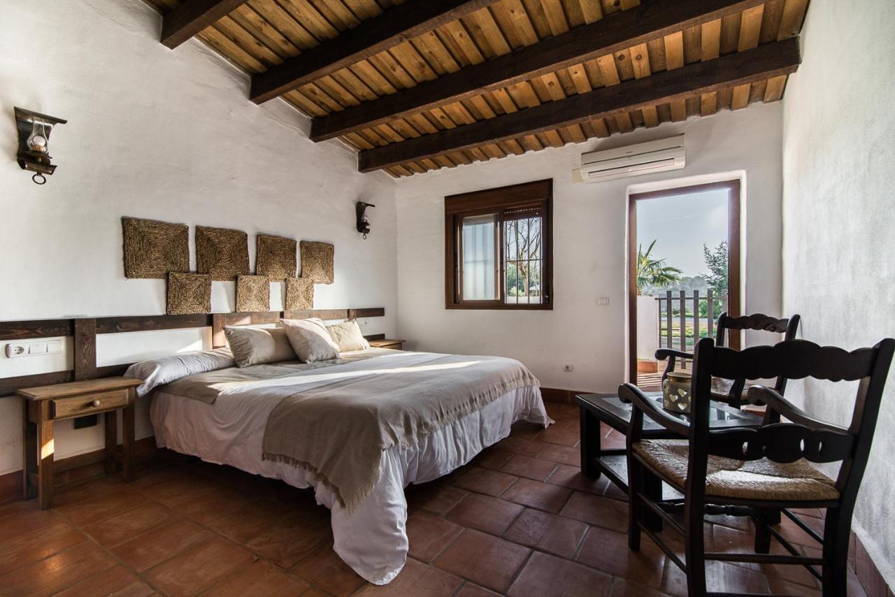 Hotel El Pueblo De Leo Badajoz Esterno foto